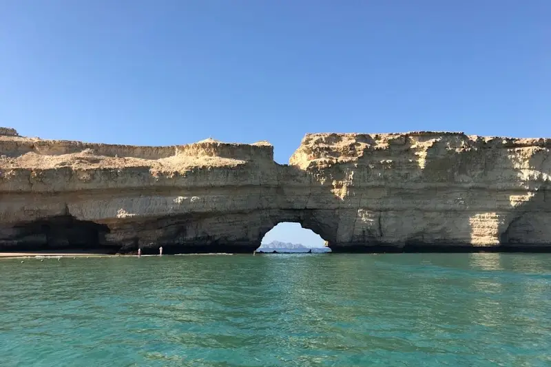 شاطئ يتي