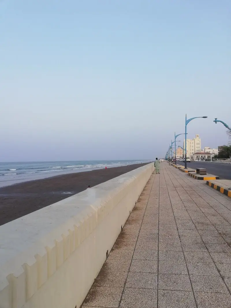 كورنيش صحار
