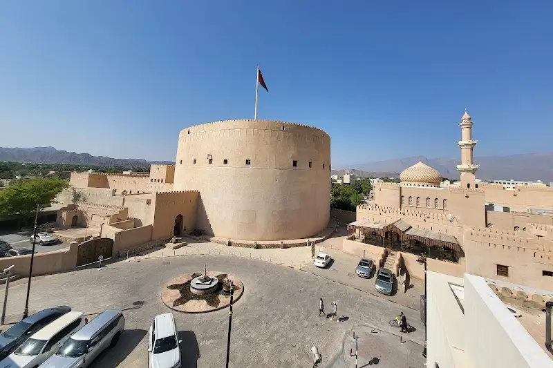 قلعة نزوى