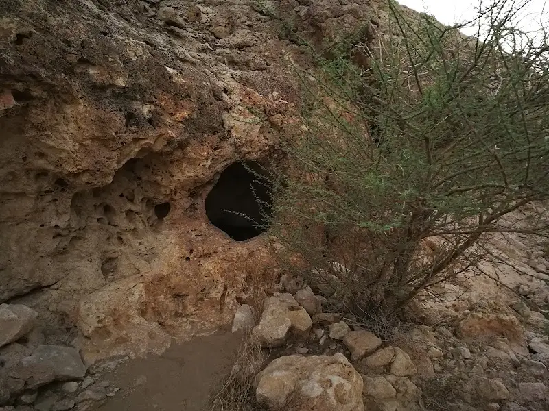 Al Kitan Cave